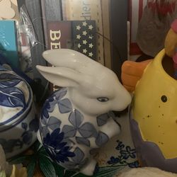 IT’S EASTER 🐣 TIME!!! LET’S DECORATE!!!