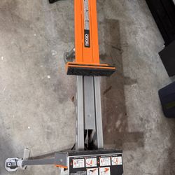 1 Ton Wood Vise 