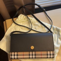 Burberry Leather Wallet Crossbody Handbag 