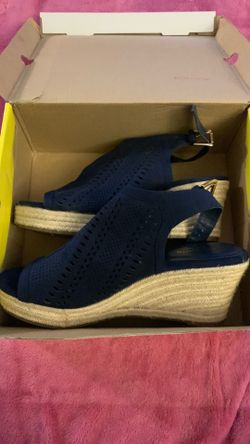 Women’s sandals