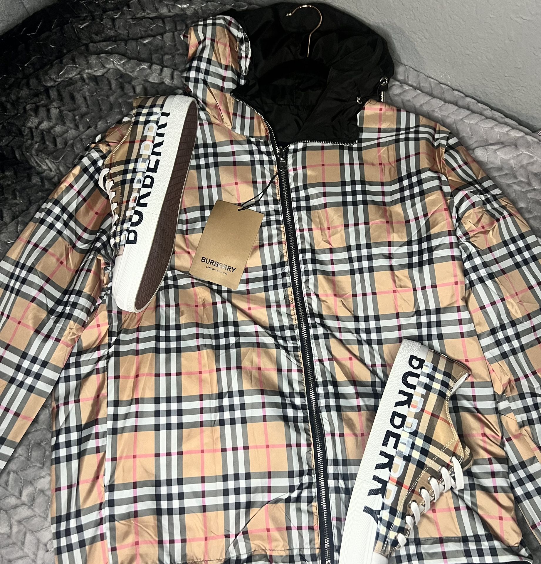 Burberry Jacket small Only