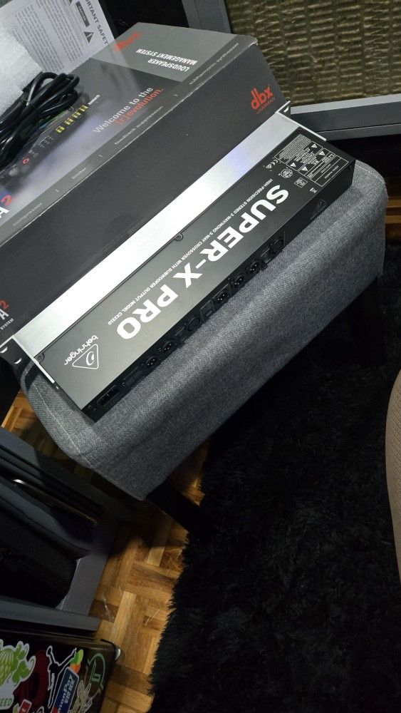 Behringer CC2310 Crossover