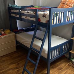 Bunk bed $150