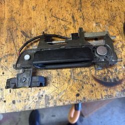 BMW E36 Driver Door Handle Single Plug