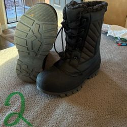 Snow Boots