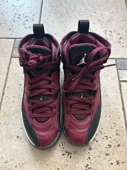 NEW Jordan women Maroon Basketball Shoes size 7
