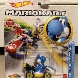 Hot Wheels Mario Kart Light Blue Yoshi Standard Kart
