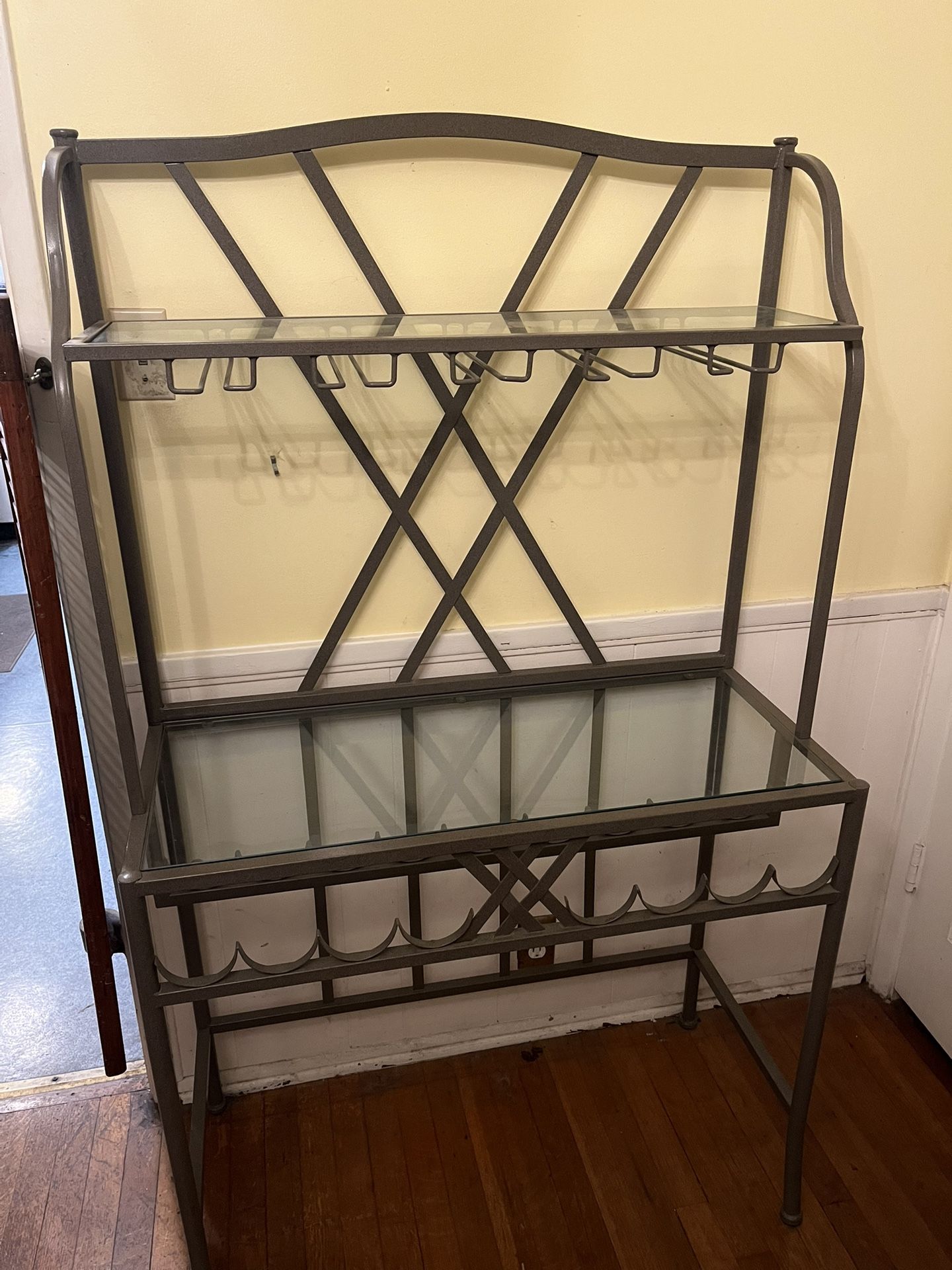Baker’s Rack w/Wine Storage 