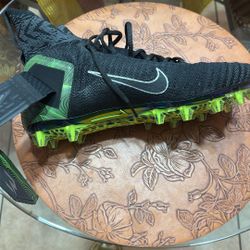 Nike Alpha Menace Elite 2 RW