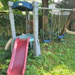 Little Tykes Step 2 Outdoor Swing Set And Clubhouse 