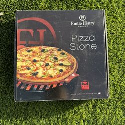 Emile Henry Pizza Stone
