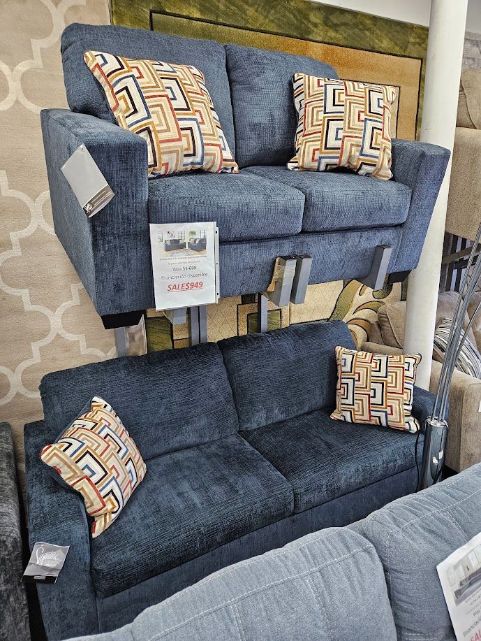 New special Ashley Aviemore 2pc sofa loveseat living room special