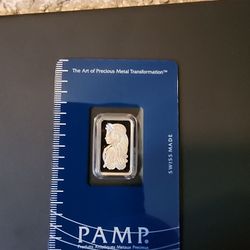 5 Grams Pamp Swiss 999.5 Platinum, W/ Golden Bezel