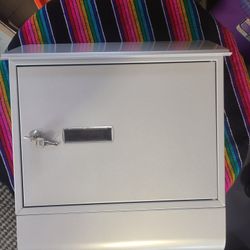 New Mailbox Serenelife $30