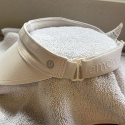 Lululemon Women’s Fast Paced Run Visor 