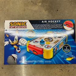 NWT Sonic the Hedgehog Tabletop Air Hockey