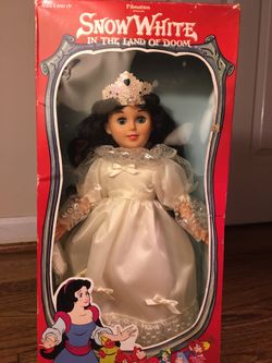#9373 Vintage Lucky Bell Filmation Snow White in the Land of Doom Wedding Doll
