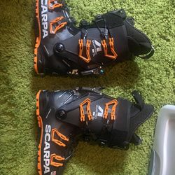 Scarpa Quattro 4SL  Size 27.5