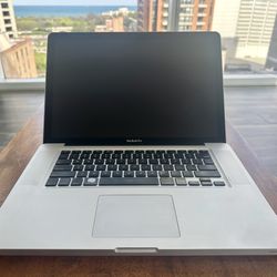 Apple MacBook Pro 2012 Laptop