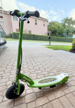 Razor Scooters (2)