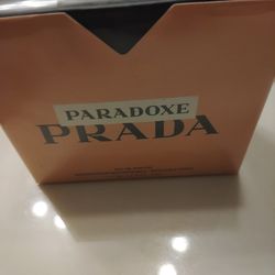 Prada Perfume