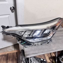 2020 To 2022 TOYOTA C-HR HEADLIGHT LH