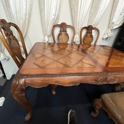 Dinning Table
