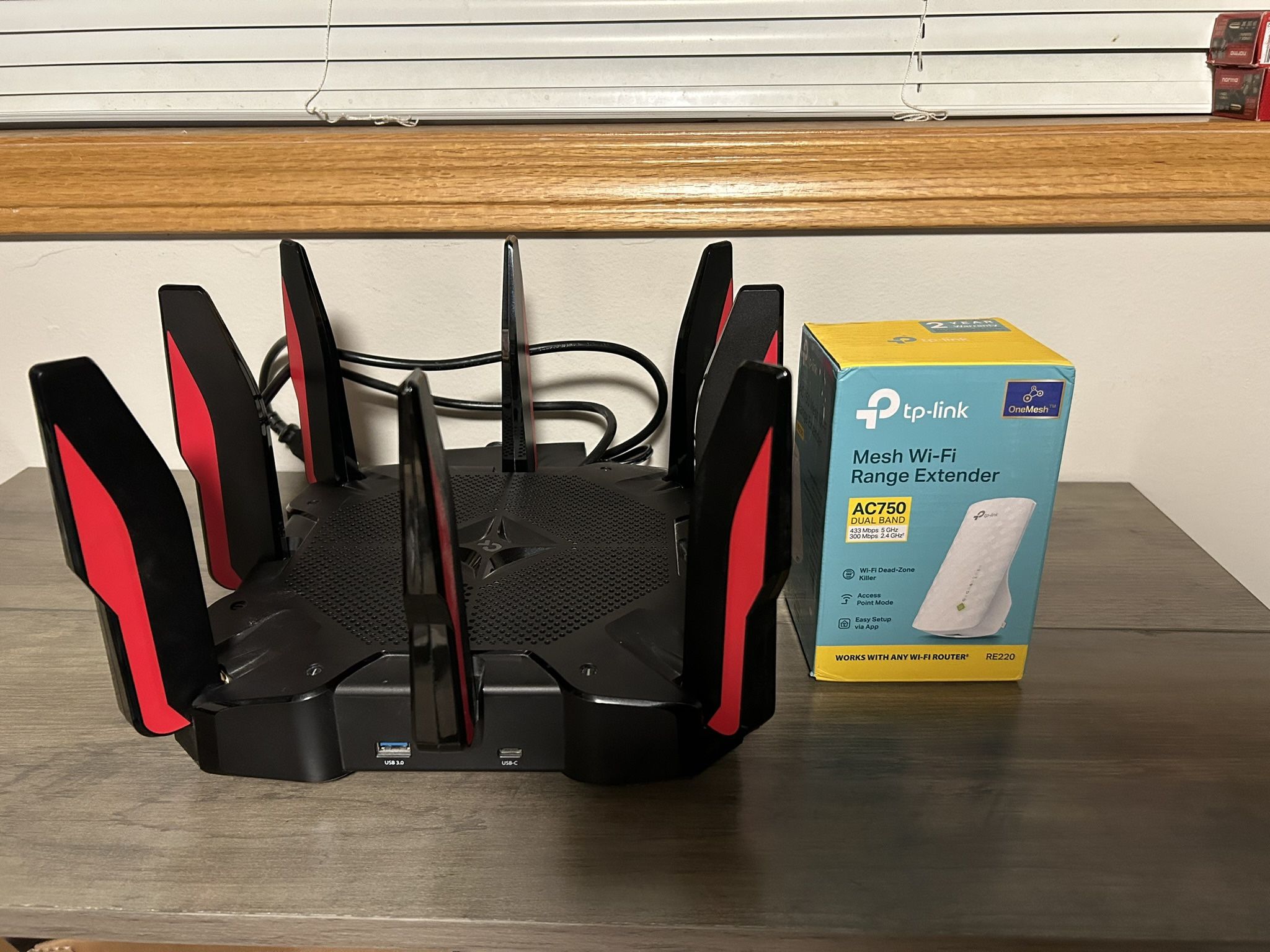 TP-Link Archer AX11000 Tri-Band gaming router + range extender