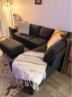 Sectional couch with ottoman