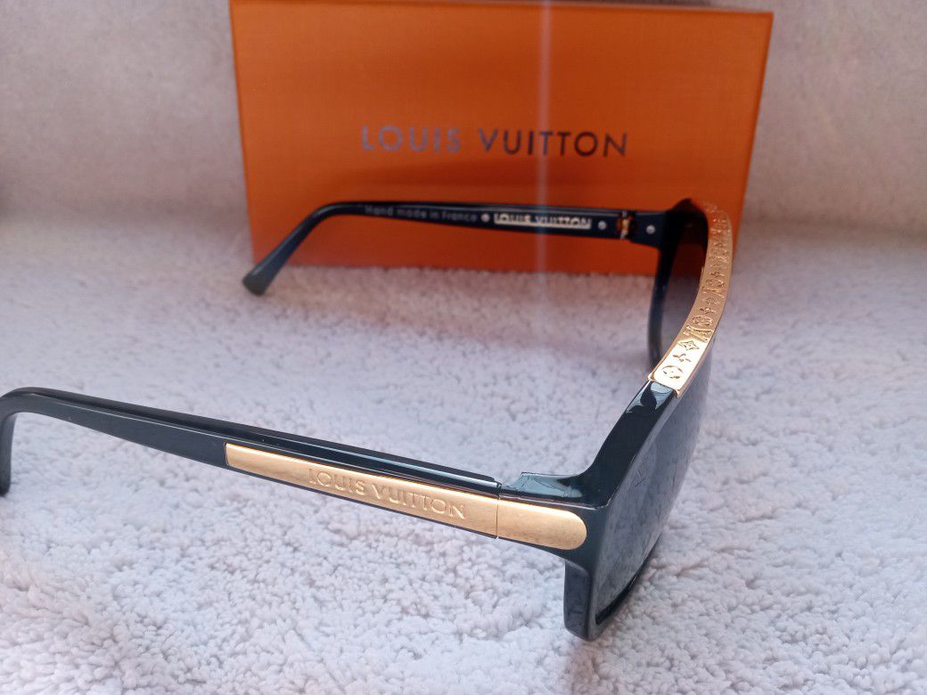 Louis Vuitton evidence sunglasses 100% authentic for Sale in Renton, WA -  OfferUp