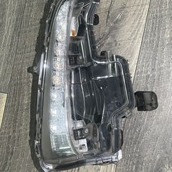 2017-2021 TOYOTA PRIUS PRIME RIGHT PASSENGER SIDE DAYTIME RUNNING LIGHT OEM IN GREAT WORKING CONDITIONS