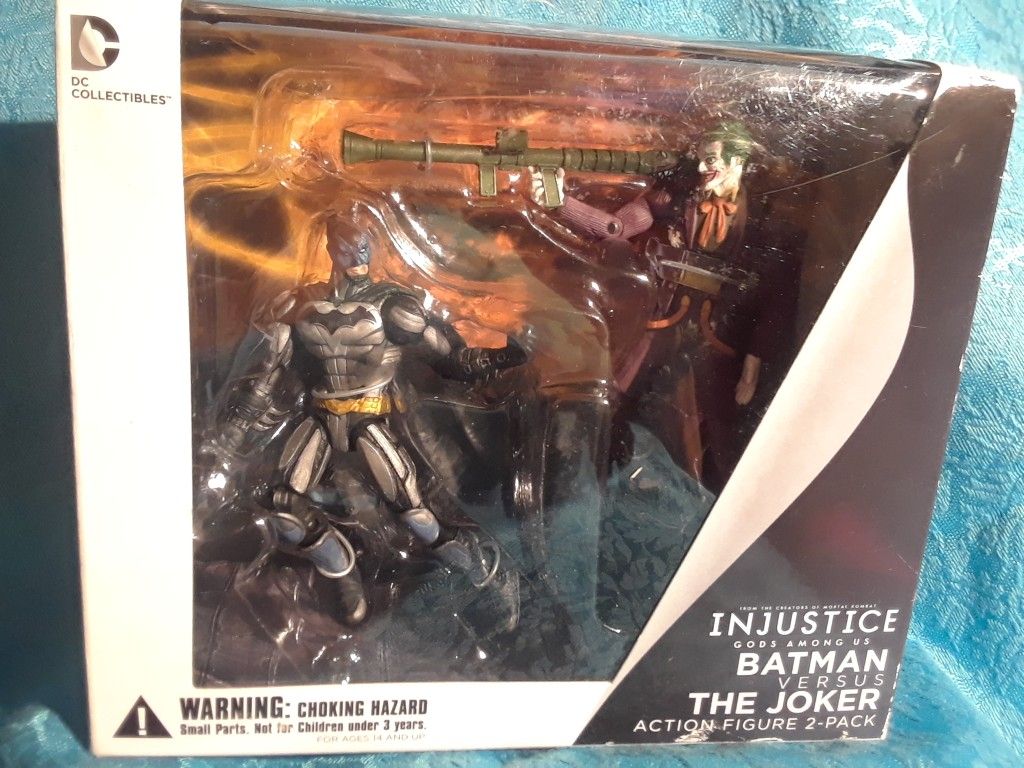 DC Comics Injustice: Gods Among Us - Action Figure 2-Pack Batman vs The Joker