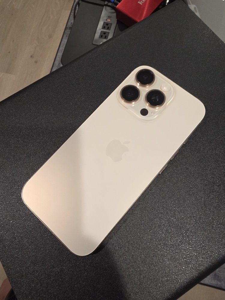 iPhone 16 Pro 256 GB unlocked