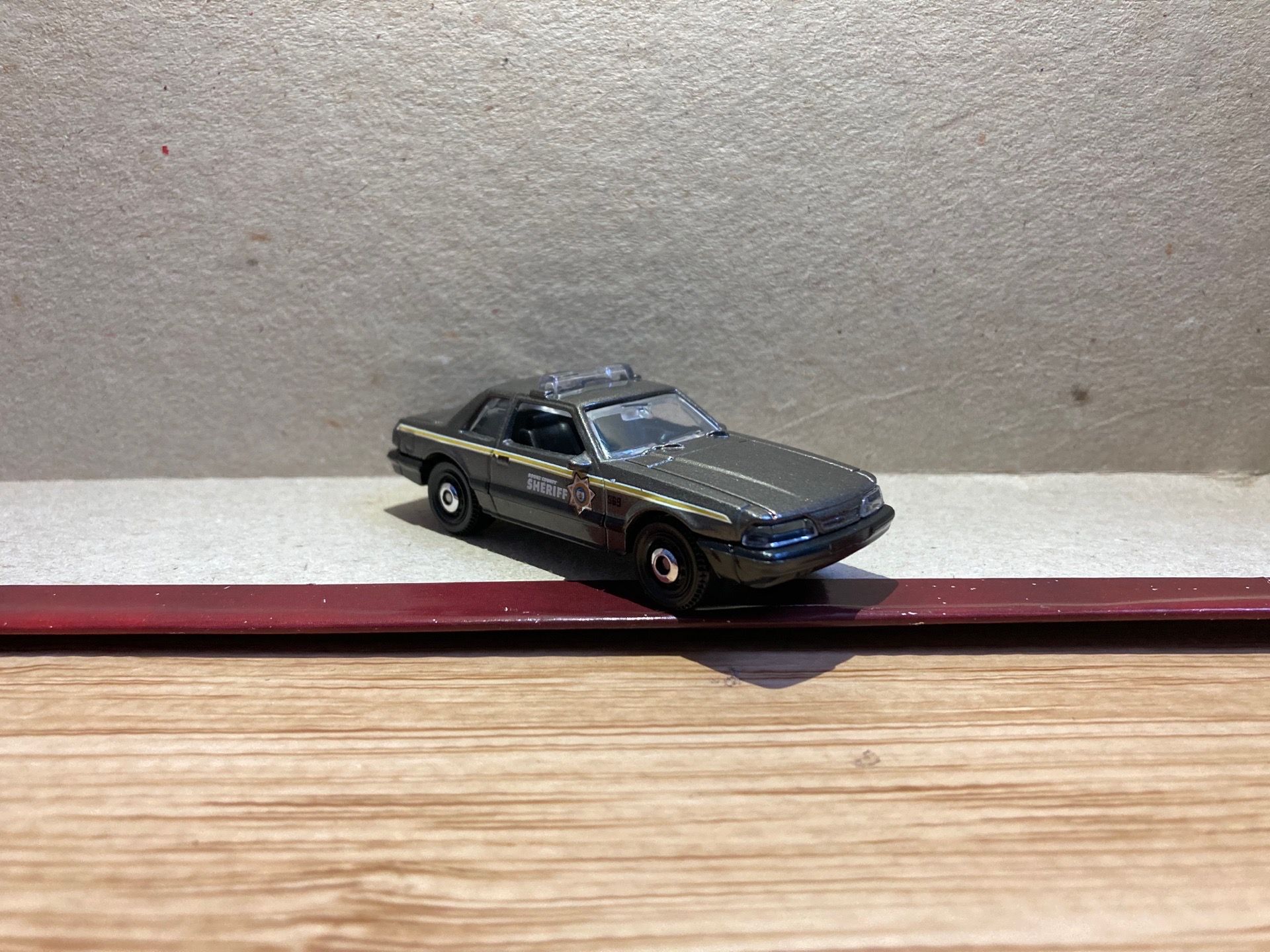 Matchbox Loose / 93 Ford Mustang LX SSP Sheriff / Gray