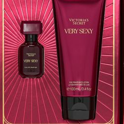 ❤️ New Victoria’s Secret .  Very Sexy  Set includes:   .25oz Eau de Parfum and Fine Fragrance 3.4oz Lotion - Valentine Bag Included  -  $22