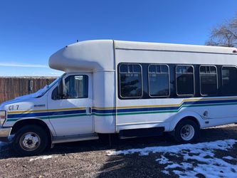 2009 Ford Shuttle Bus