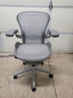 HERMAN MILLER AERON® Size A Office Computer Desk Chair, Rare Silver!!