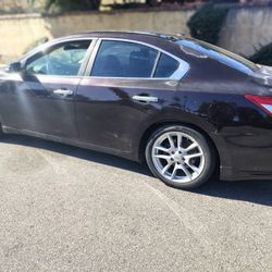 2010 Nissan Maxima