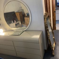 Dresser With Mirror (PICK UP ONLY)