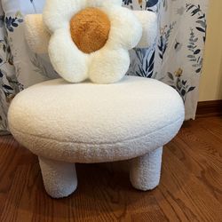 Kid’s Chair - Sherpa Stool With Flower Throw Pillow