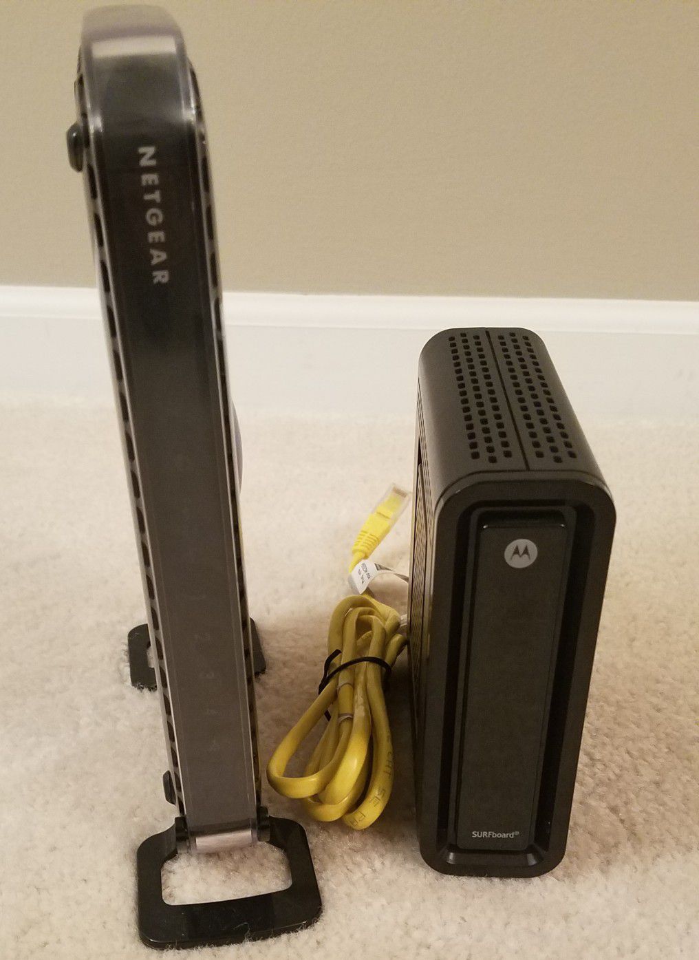 Motorola SB6121 cable modem and Netgear N600 WiFI Router