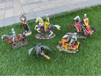 Knights Edge Medieval fantasy, and historical figurine set  (6 pieces!) for sale!!