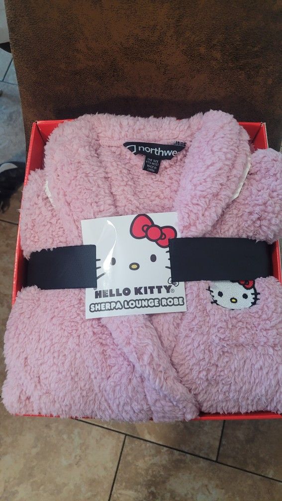 Hello Kitty Sherpa Robe