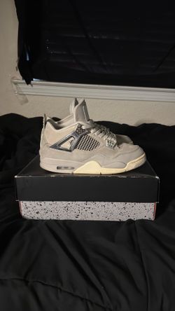 Jordan 4s Frozen Moments Size 8.5 in mens and Size 10 in womans with the box