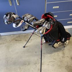 Taylormade Golf Clubs & Titleist Bag