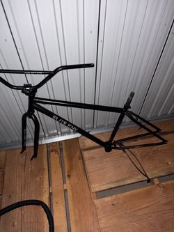 Elite bmx co frame,Forks,bars,cranks 29inch