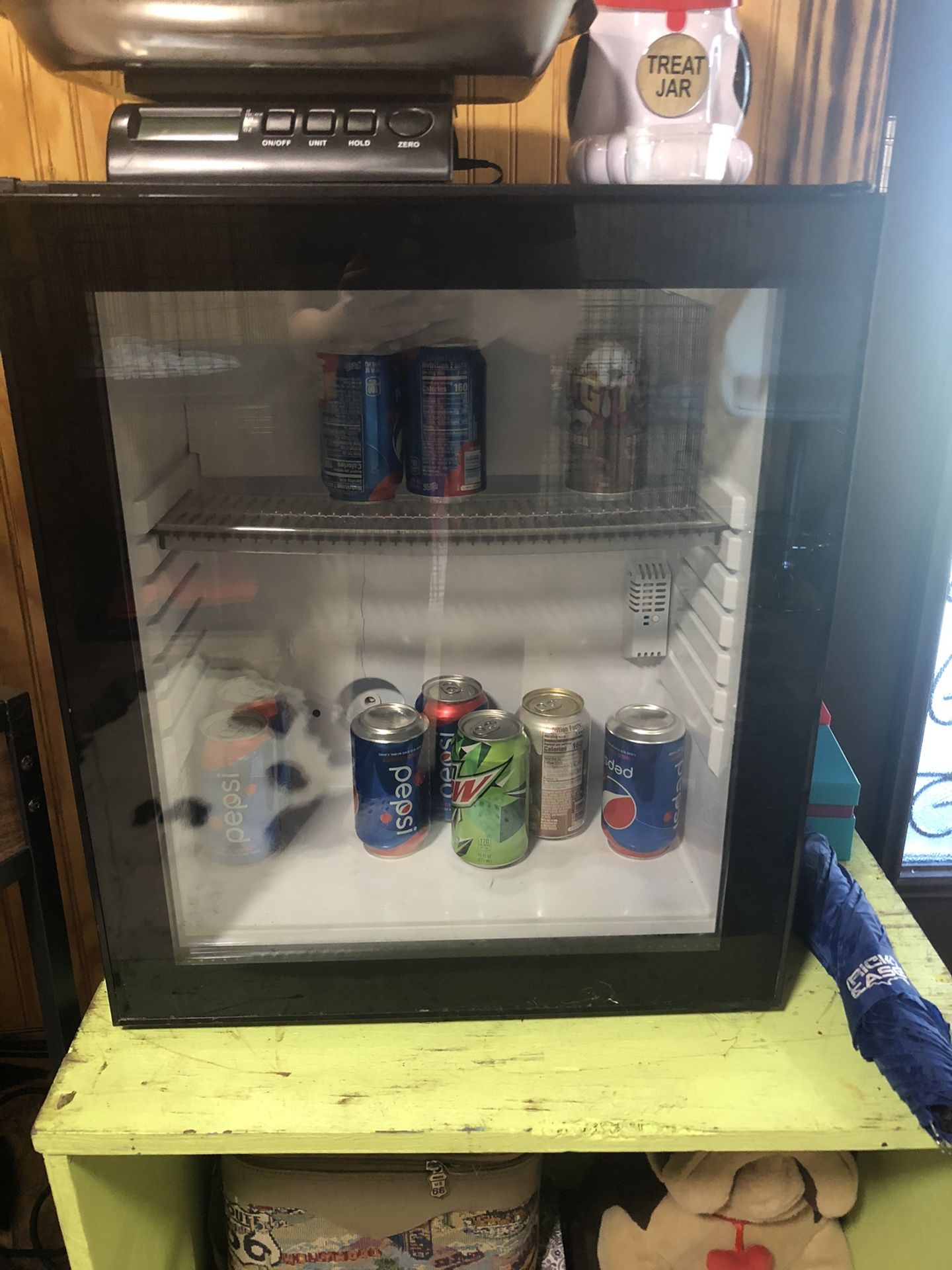 Mini fridge