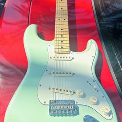 Fender Surf Pearl Green Mexico Stratocaster