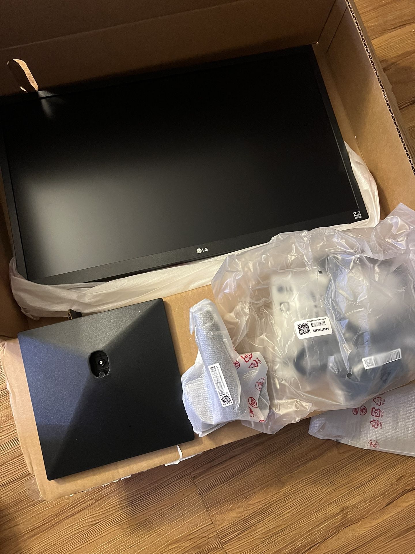 New 27” LG Monitor