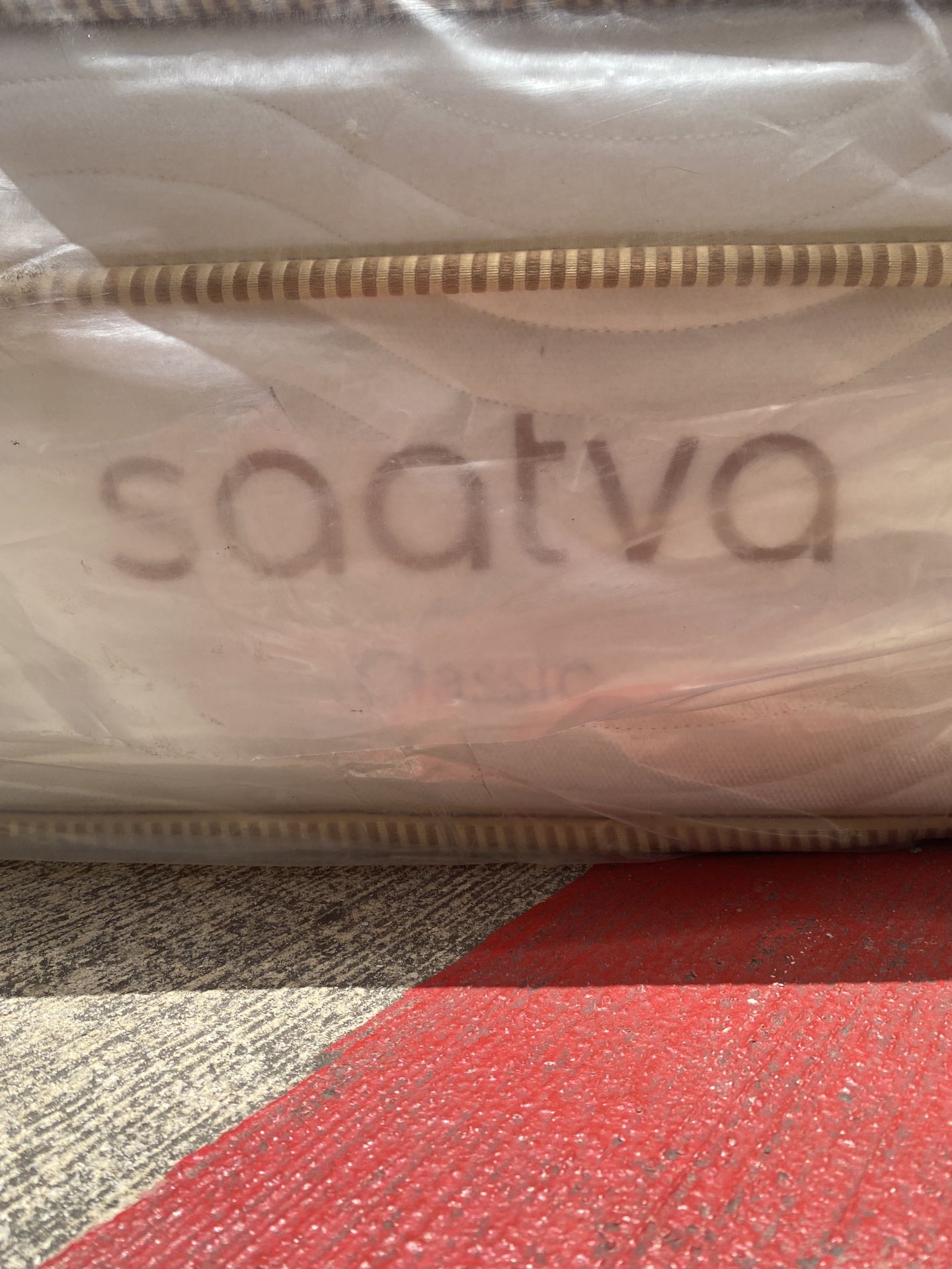 Overstock Display King Pillowtop Classic Medium for Sale in San Antonio